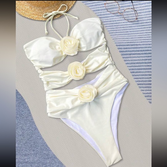 NWOT Floral Bathing Suit - Picture 2 of 5